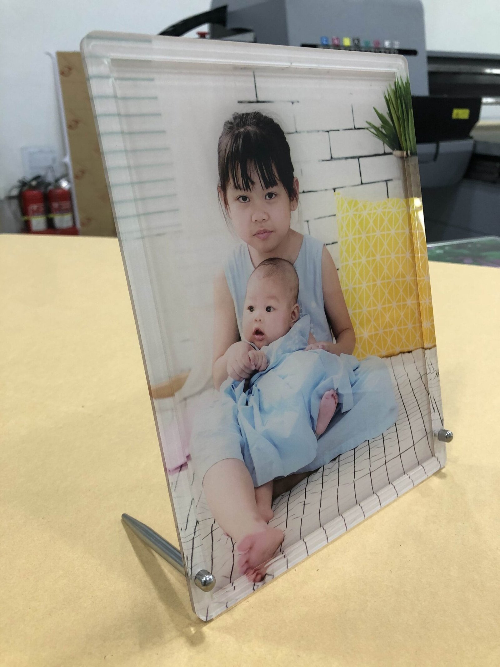 亞加力膠板定制展覽展示牌:圖片 4